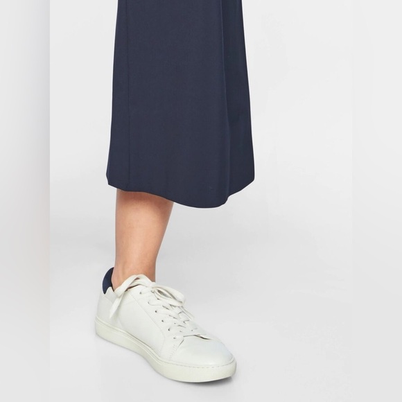 Athleta Tribeca Crop pants, navy blue, size 2 - Picture 4 of 11